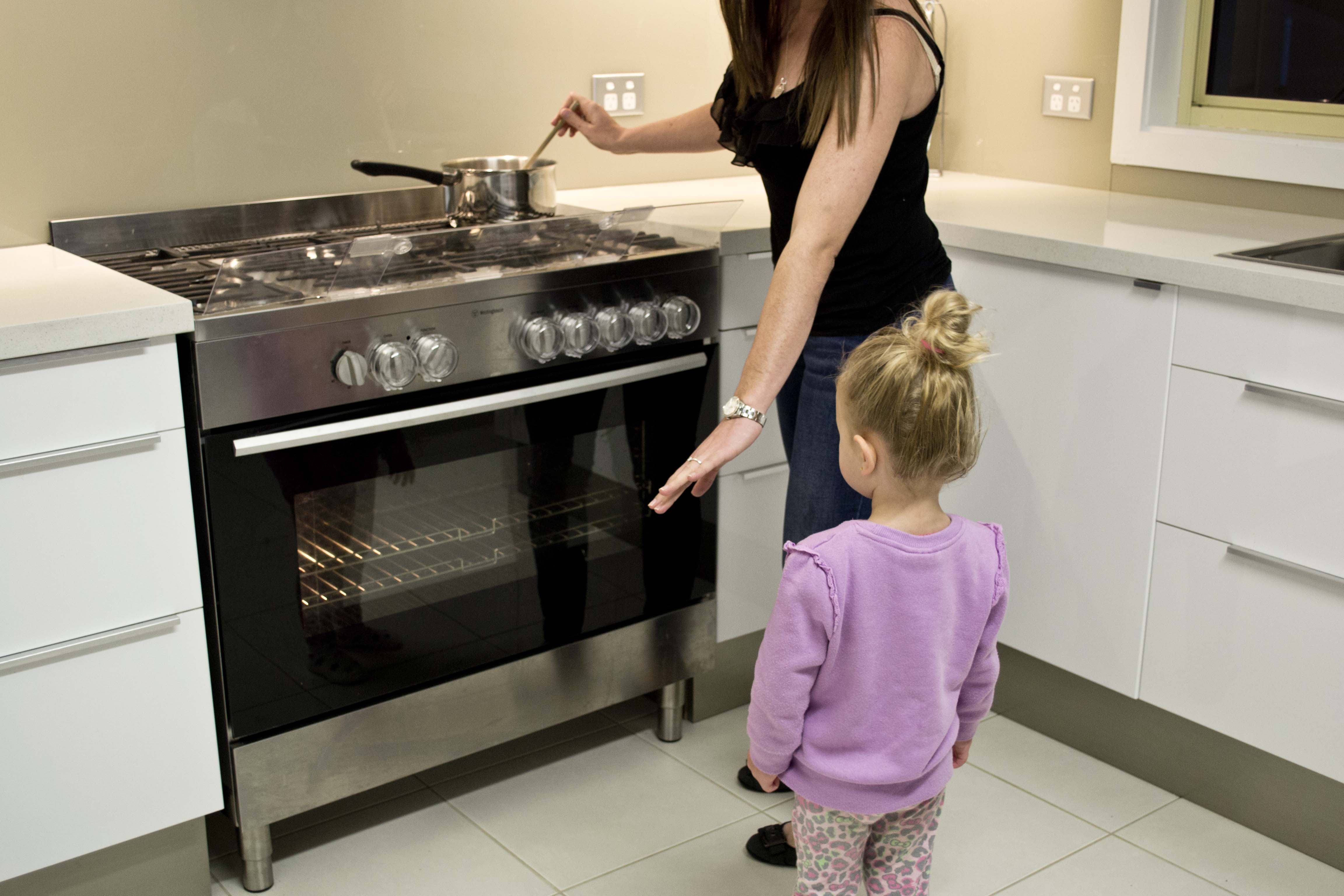 Our Top 10 Tips For Safety in the Kitchen