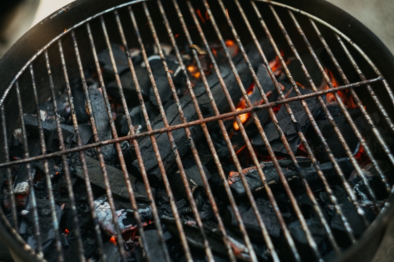 best way to clean weber charcoal grill grates