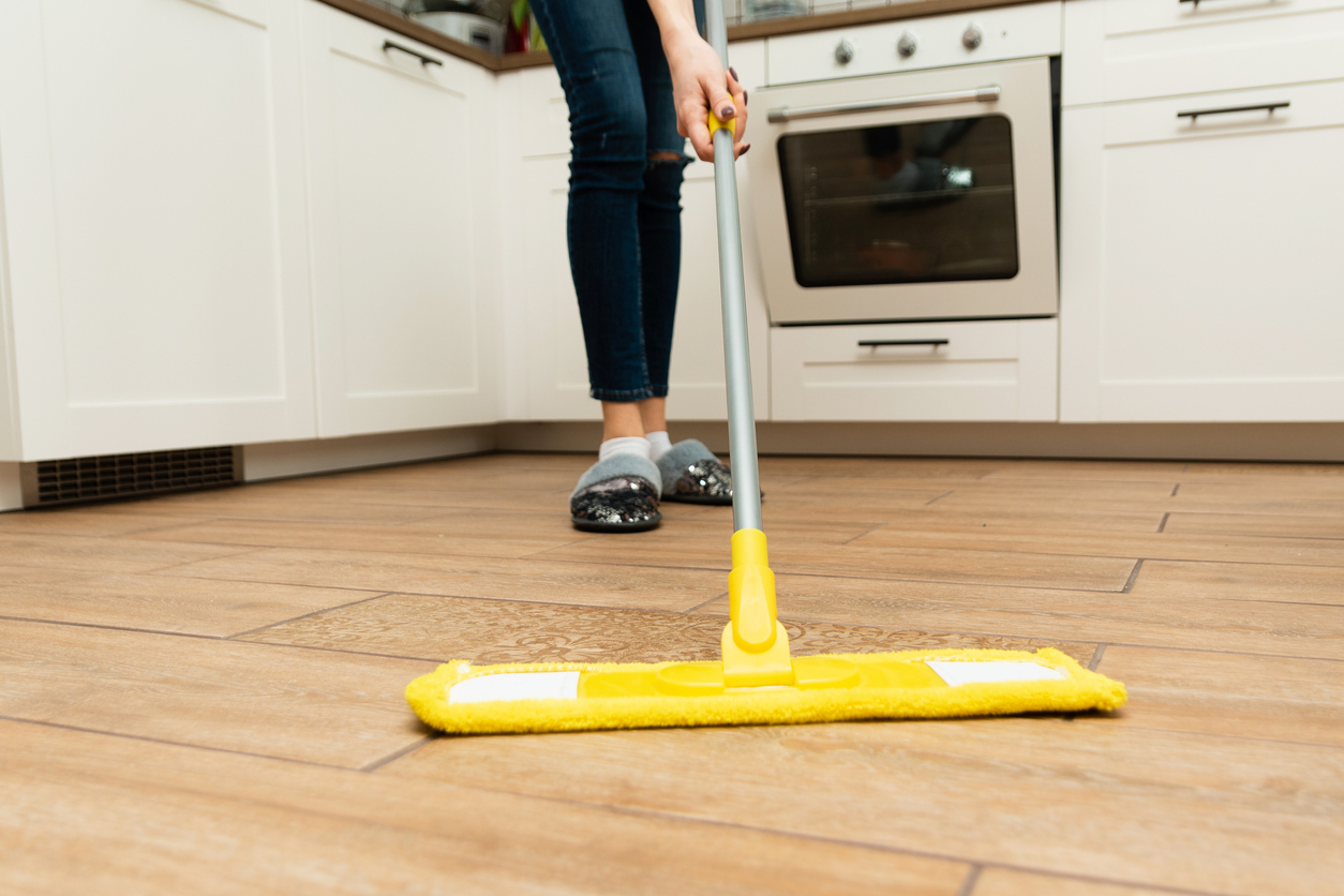 Top Tips for Cleaning Your Kitchen Floor